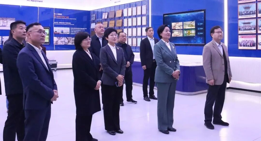 任城區(qū)政協(xié)黨組書(shū)記、主席李翠玲一行 蒞臨天